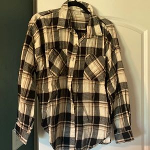 Long Sleeve Flannel Large black gray cream